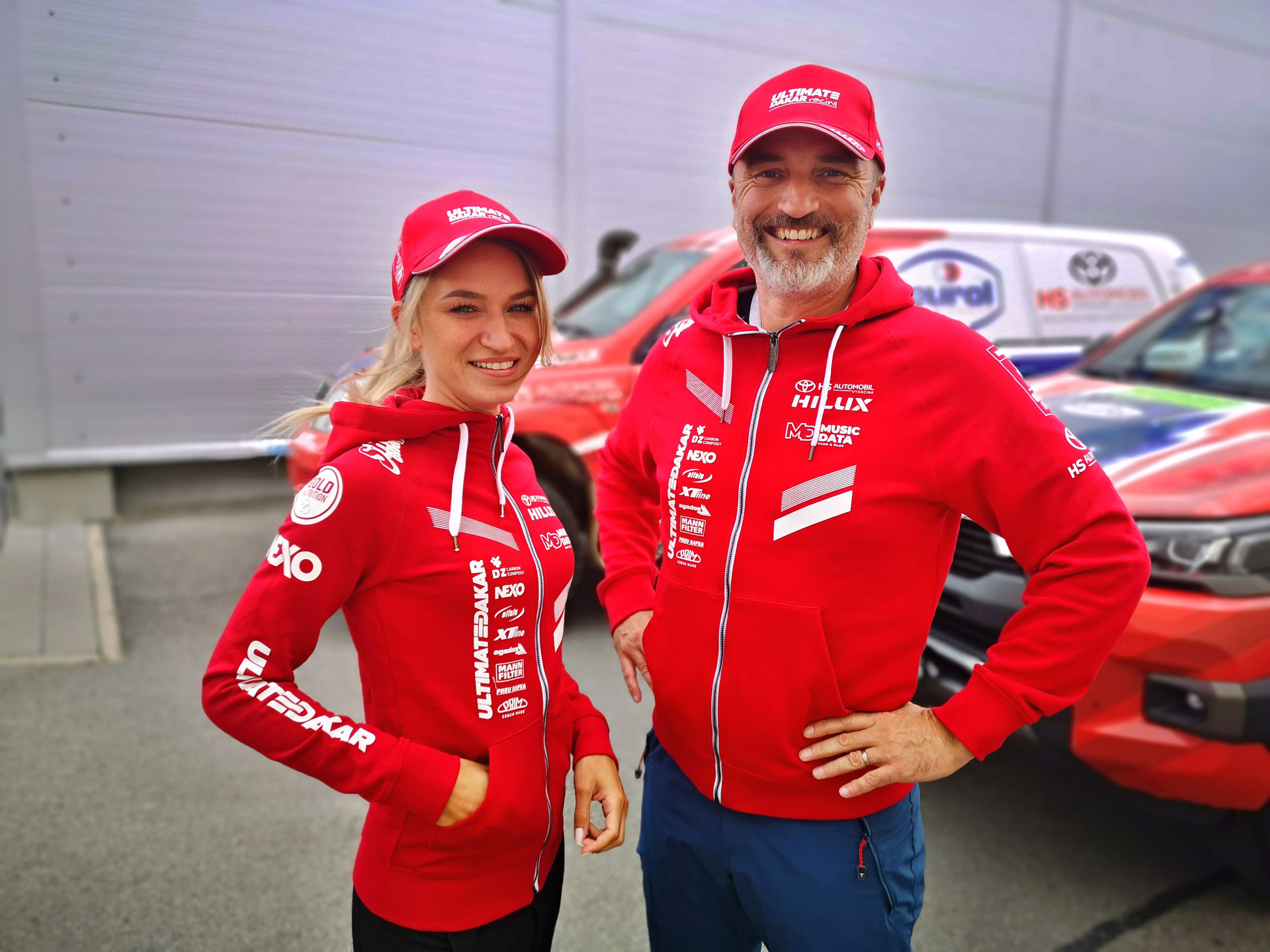 Obrázek galerie Mikina Ultimate Dakar Racing – Dámská červená – M