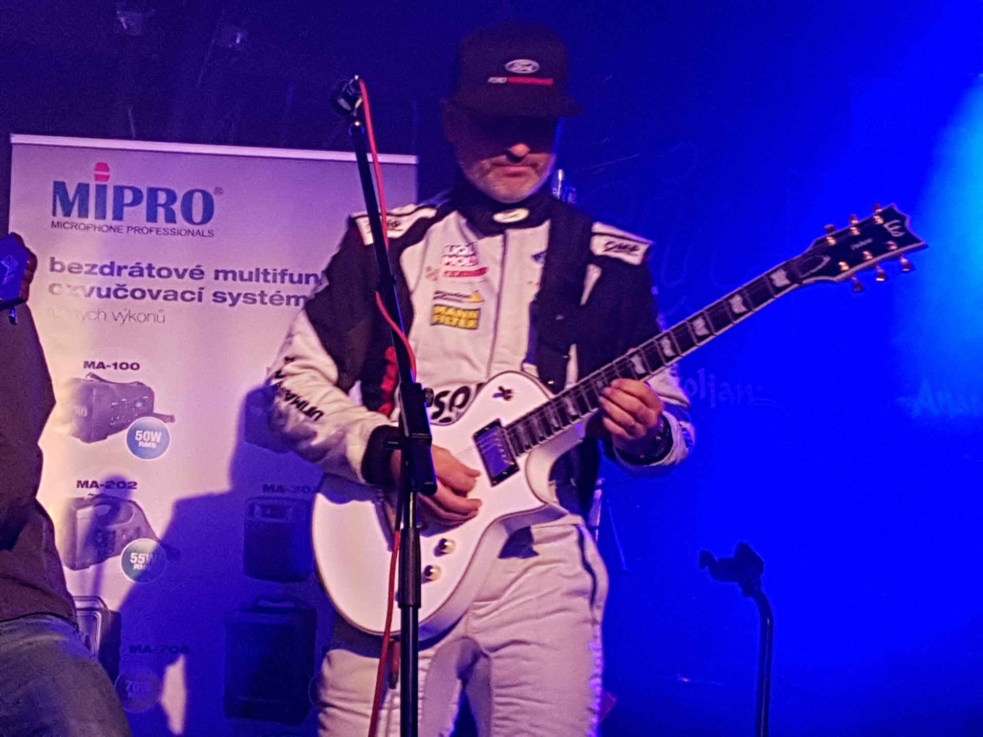 Velkolepý odjezd dakarské techniky