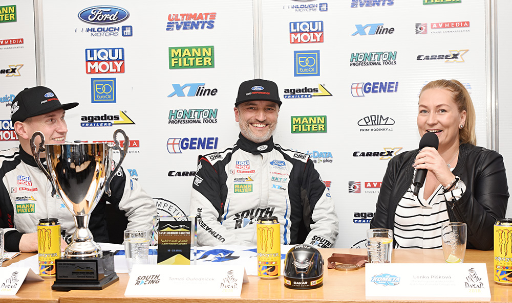 Kometa jede na Dakar Kometa jede na Dakar