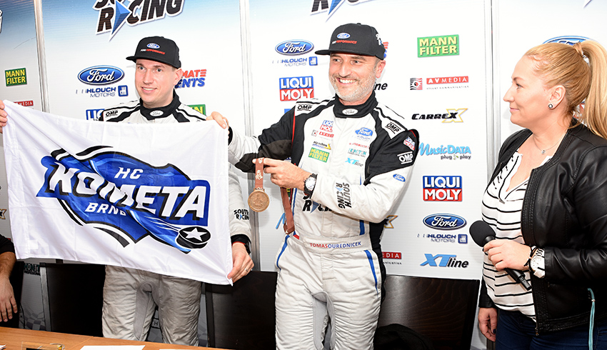 Kometa jede na Dakar Kometa jede na Dakar