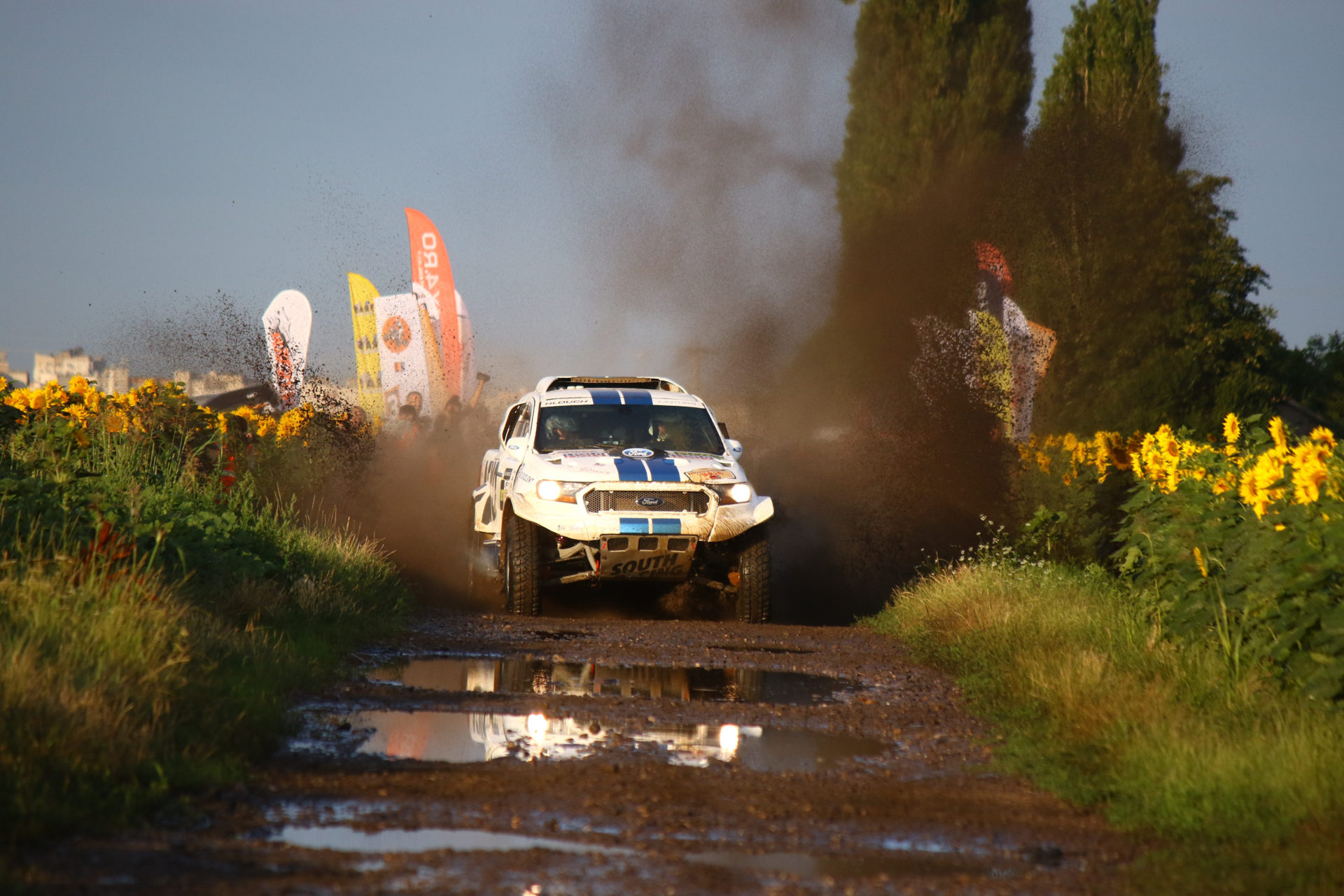 BAJA500 - Medaile za náročný test v Rumunsku BAJA500 - Medaile za náročný test v Rumunsku