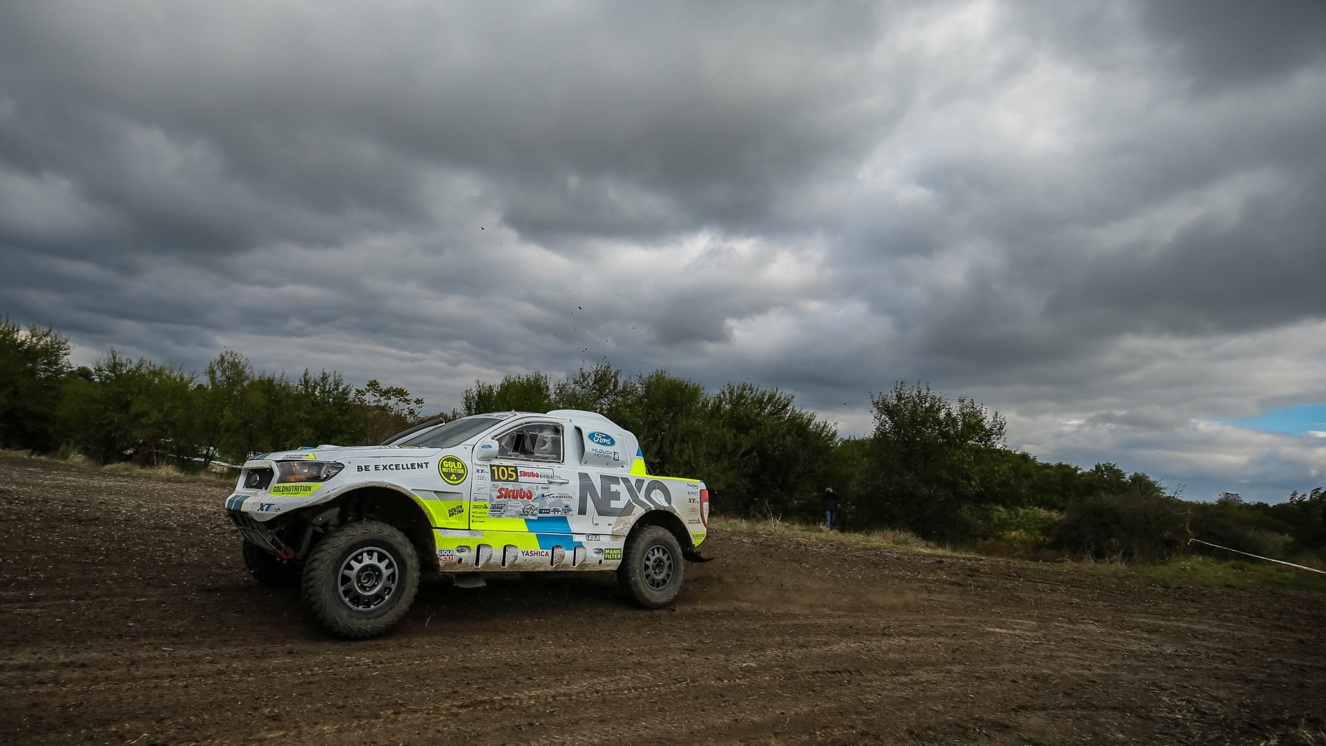 7 válců na pódium nestačí 7 válců na pódium nestačí