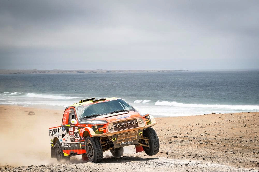 Ouředníček s Křípalem vybojovali 17. místo na Rally Dakar 2019