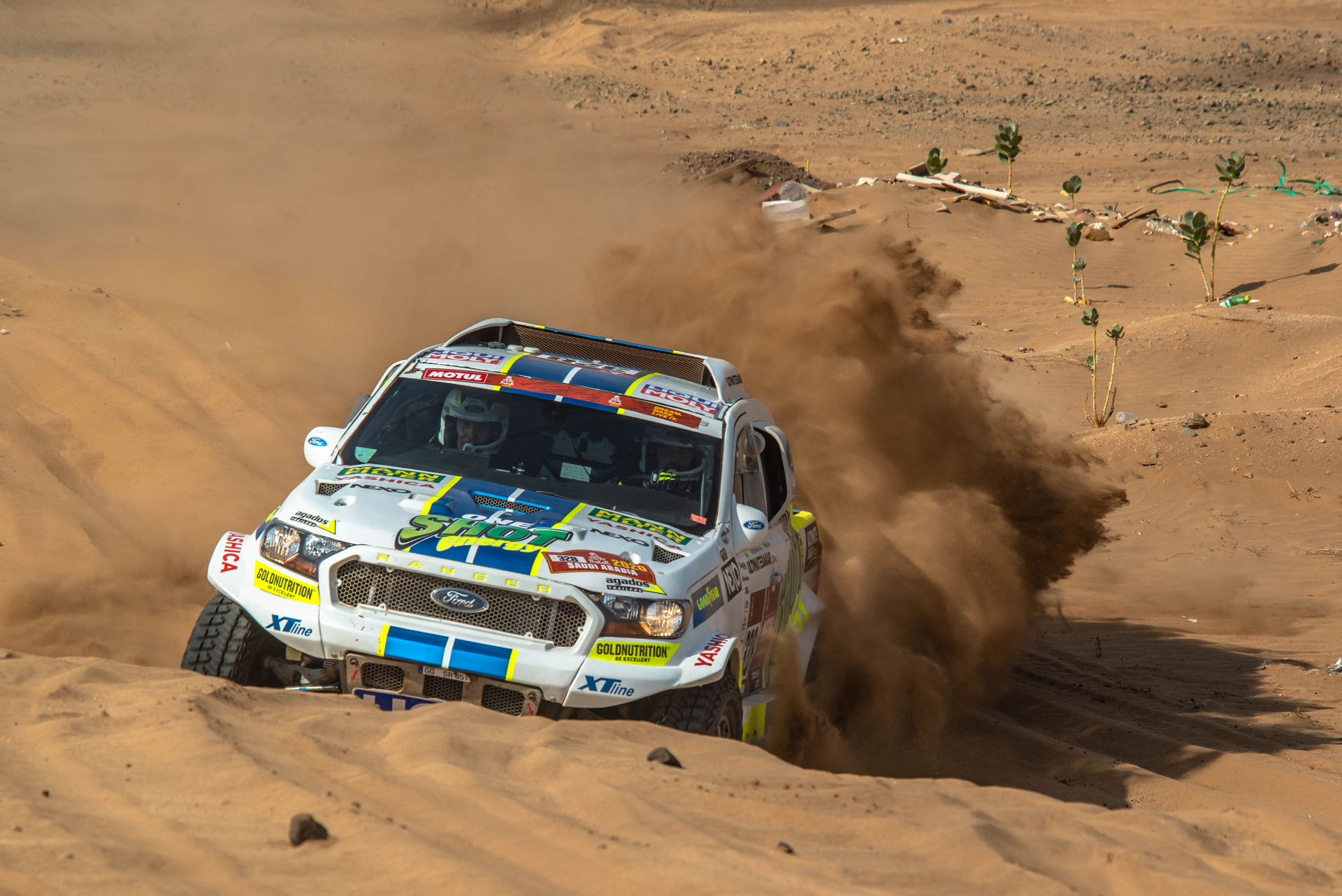 Pátá etapa Rallye Dakar: Ruská ruleta s benzínem přinesla postup do nejlepší pětadvacítky aut Pátá etapa Rallye Dakar: Ruská ruleta s benzínem přinesla postup do nejlepší pětadvacítky aut