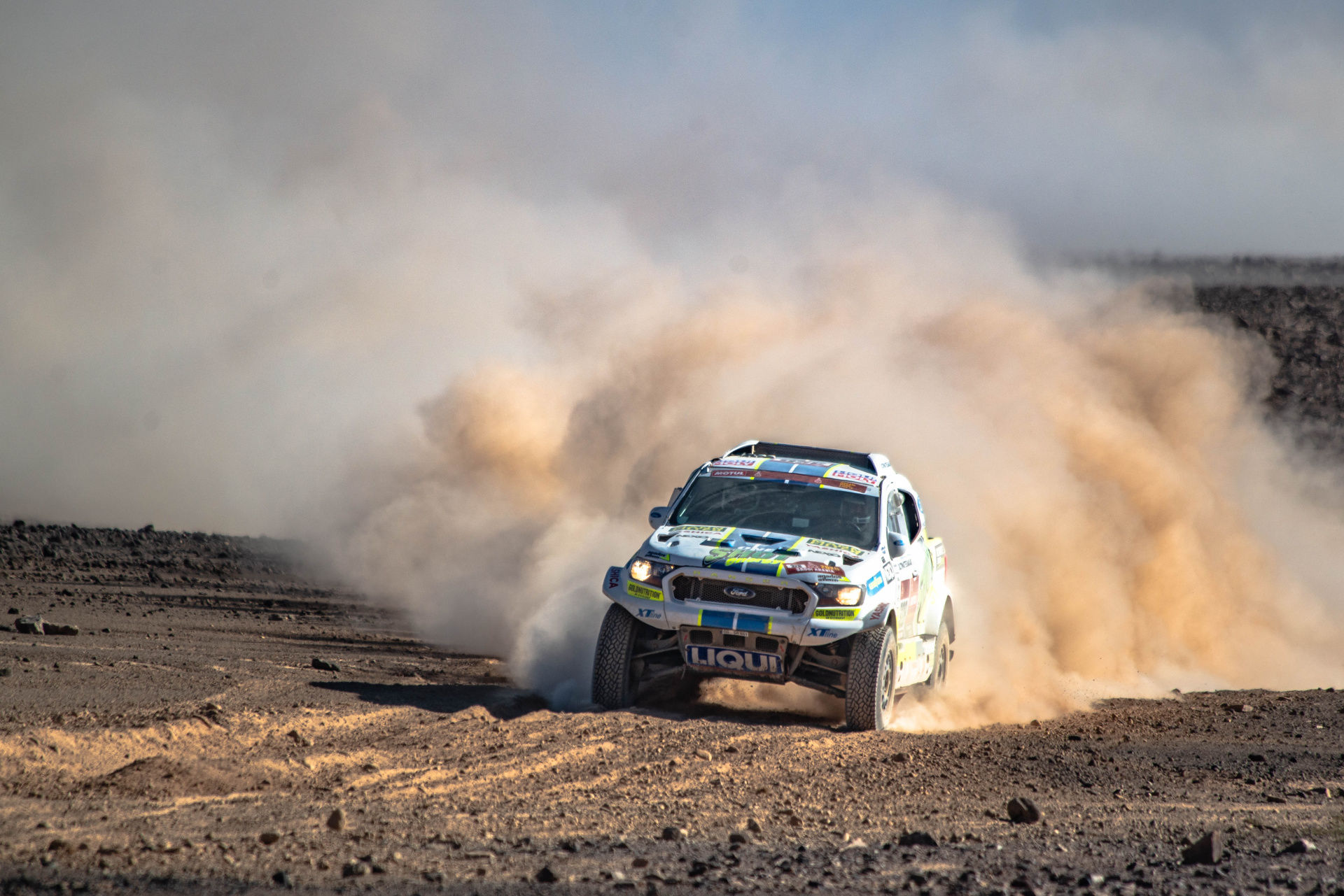 Čtvrtá etapa Rallye Dakar: Ouředníček s Křípalem přes kameny doskákali pro 25. místo Čtvrtá etapa Rallye Dakar: Ouředníček s Křípalem přes kameny doskákali pro 25. místo