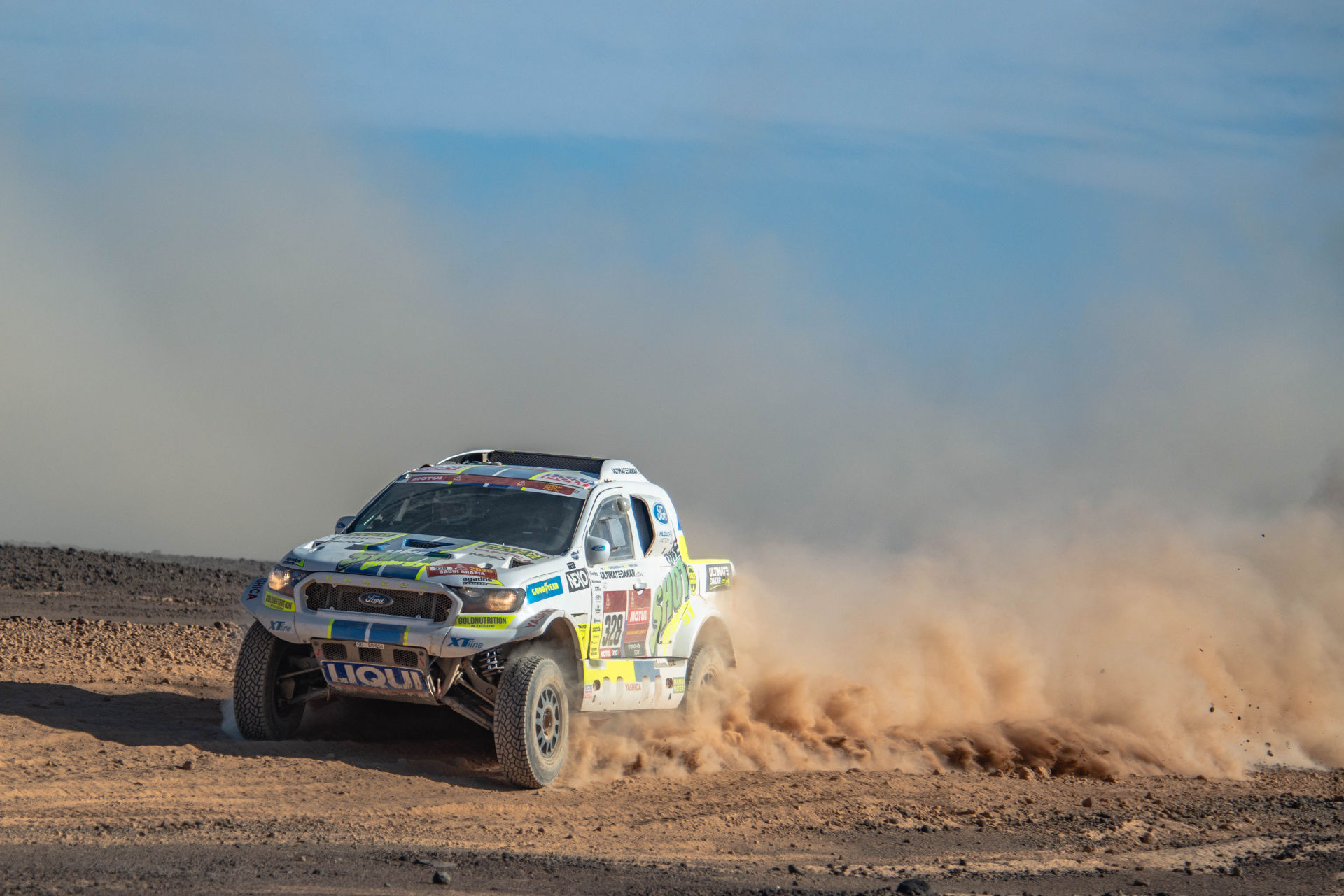 Čtvrtá etapa Rallye Dakar: Ouředníček s Křípalem přes kameny doskákali pro 25. místo Čtvrtá etapa Rallye Dakar: Ouředníček s Křípalem přes kameny doskákali pro 25. místo