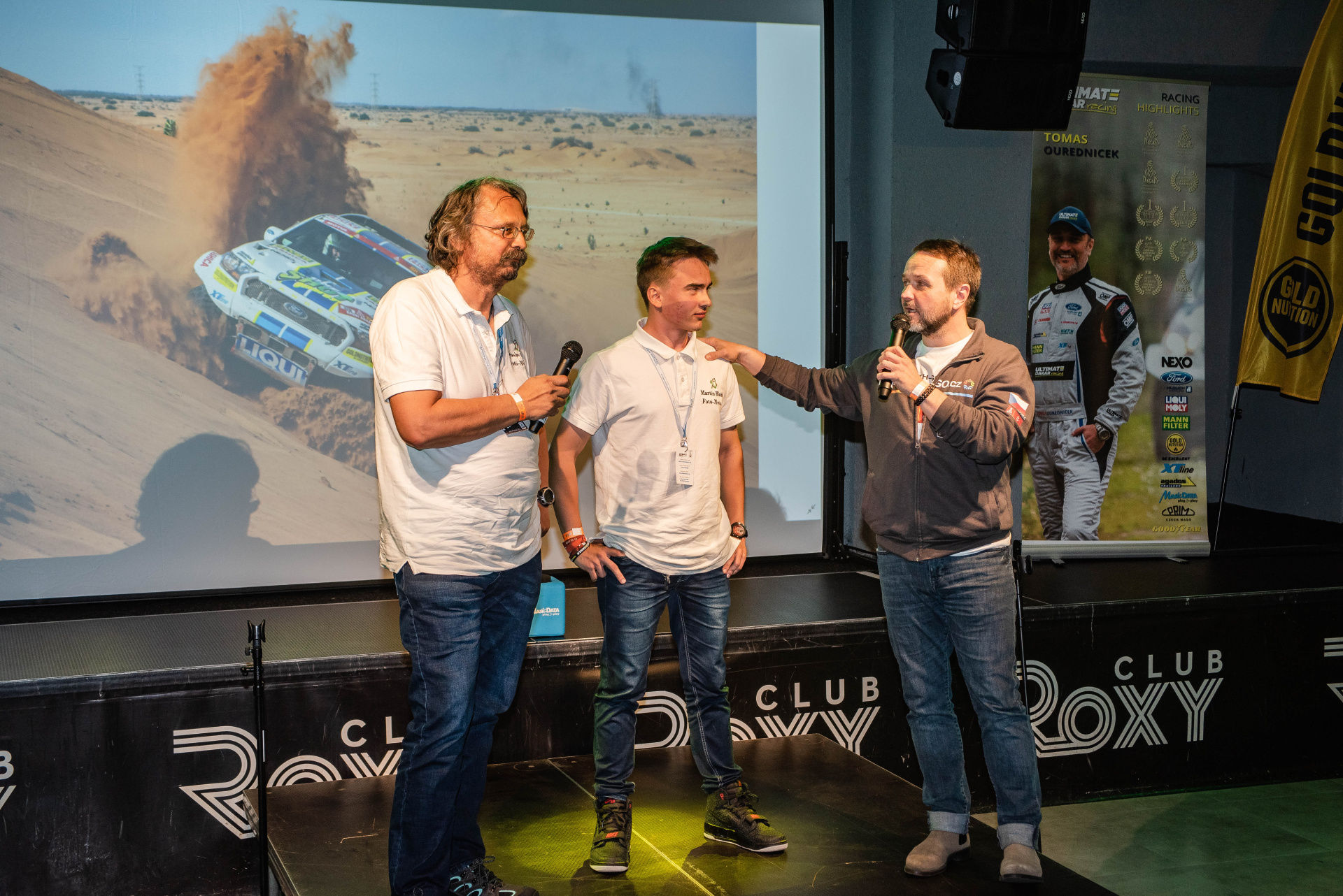 Zaplněný ROXY club plný dakarských emocí