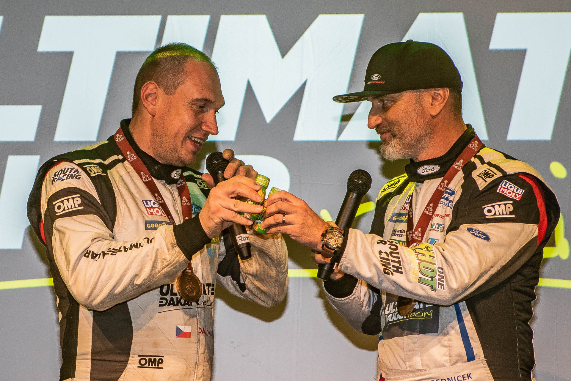 Zaplněný ROXY club plný dakarských emocí