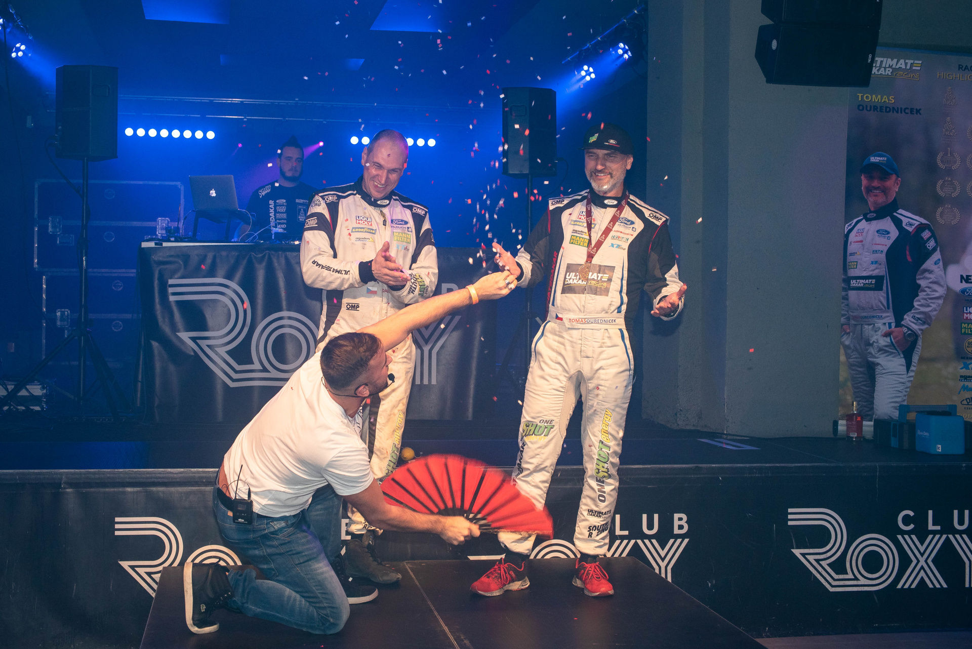 Zaplněný ROXY club plný dakarských emocí