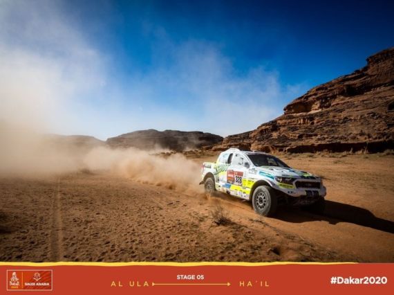 Obrázek galerie Pátá etapa Rallye Dakar: Ruská ruleta s benzínem přinesla postup do nejlepší pětadvacítky aut