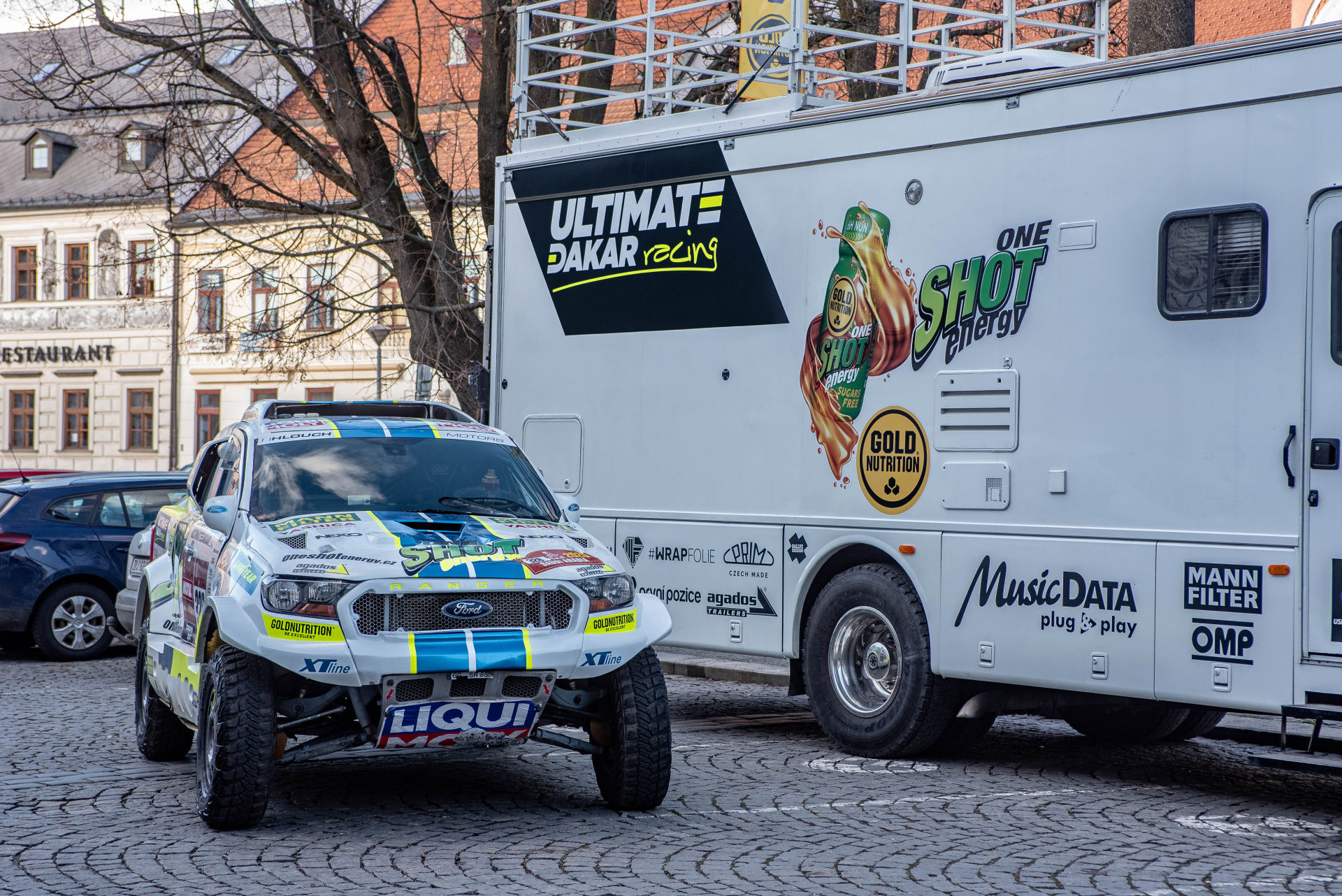 Velké Meziříčí ožilo Dakarem! Proběhla první talk show DAKAR Rychle a zběsile III. Velké Meziříčí ožilo Dakarem! Proběhla první talk show DAKAR Rychle a zběsile III.