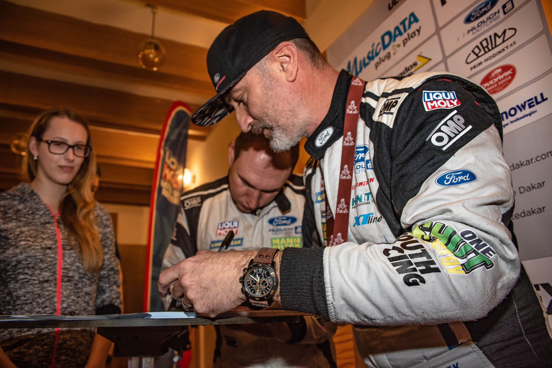 Velké Meziříčí ožilo Dakarem! Proběhla první talk show DAKAR Rychle a zběsile III. Velké Meziříčí ožilo Dakarem! Proběhla první talk show DAKAR Rychle a zběsile III.