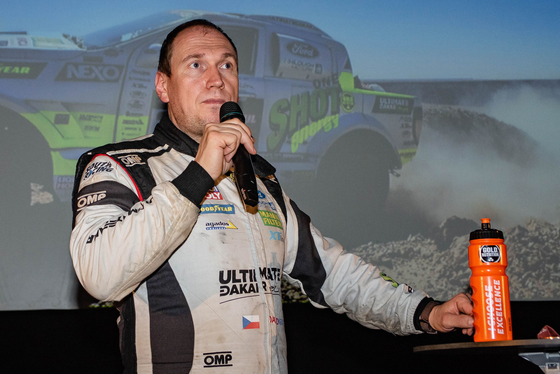 Velké Meziříčí ožilo Dakarem! Proběhla první talk show DAKAR Rychle a zběsile III. Velké Meziříčí ožilo Dakarem! Proběhla první talk show DAKAR Rychle a zběsile III.