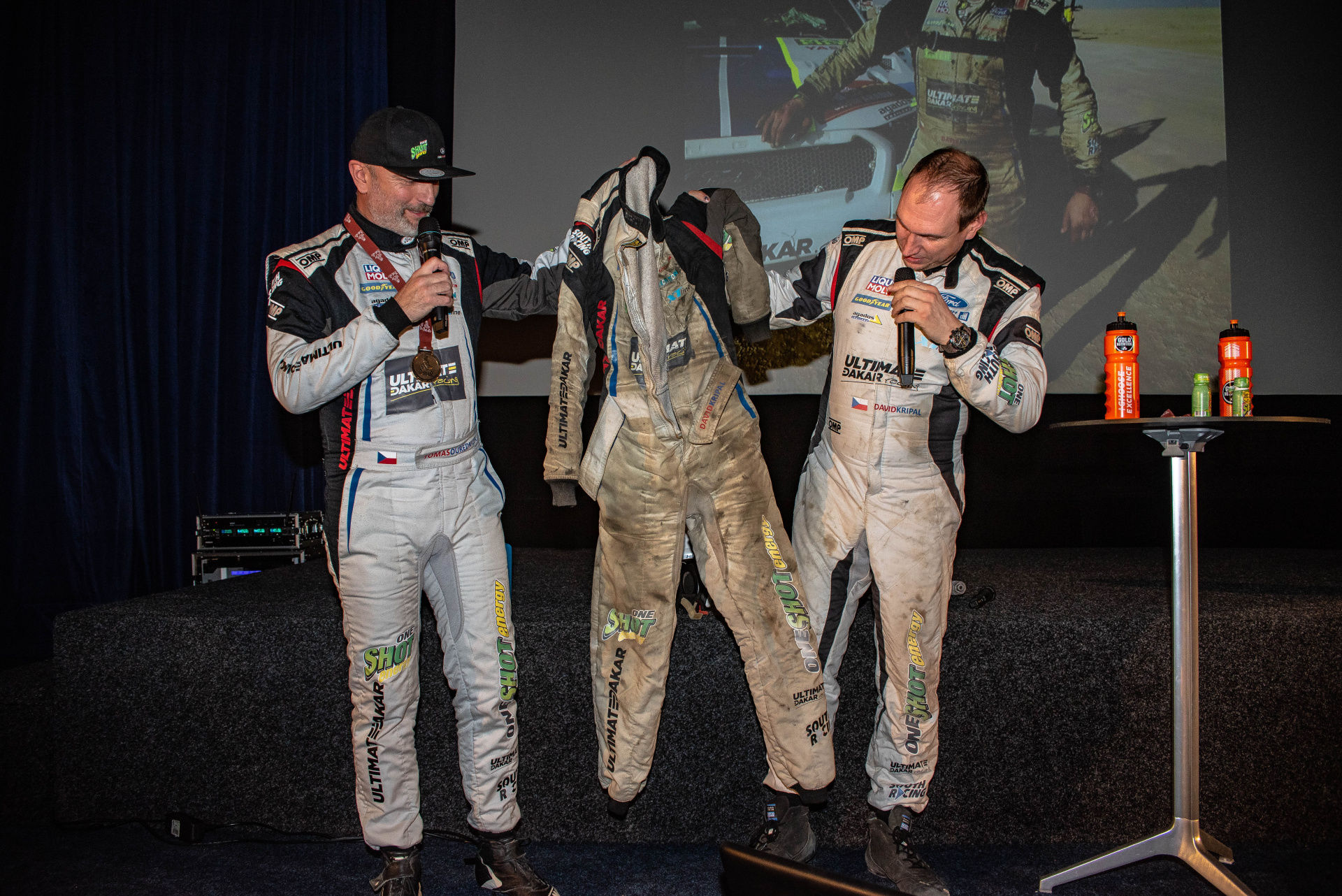 Velké Meziříčí ožilo Dakarem! Proběhla první talk show DAKAR Rychle a zběsile III. Velké Meziříčí ožilo Dakarem! Proběhla první talk show DAKAR Rychle a zběsile III.