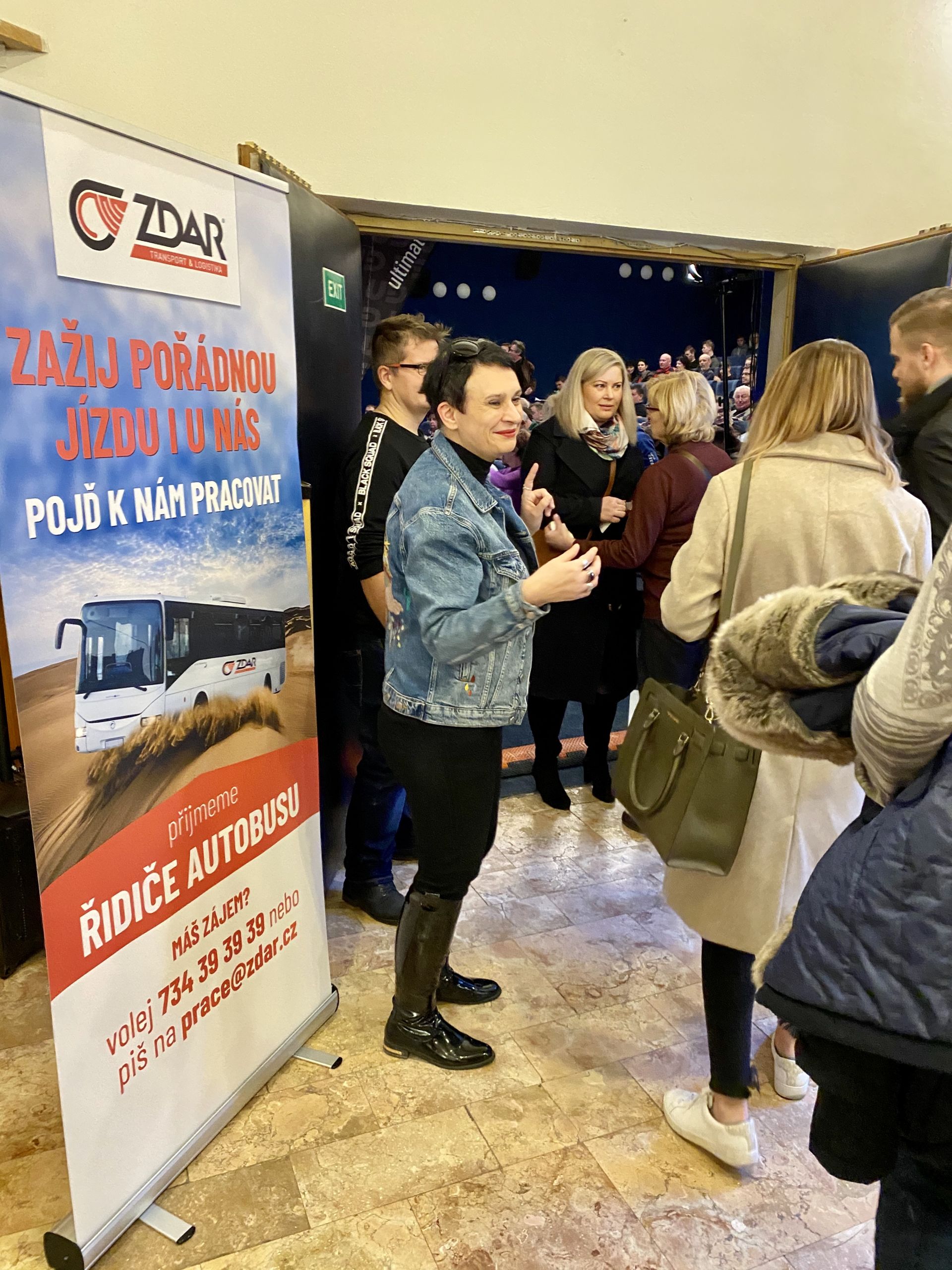 Velké Meziříčí ožilo Dakarem! Proběhla první talk show DAKAR Rychle a zběsile III. Velké Meziříčí ožilo Dakarem! Proběhla první talk show DAKAR Rychle a zběsile III.