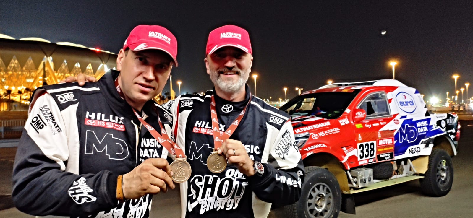 Dakar 2021: Čeští srdcaři nezdolnou bojovností znovu pokořili Dakar Dakar 2021: Čeští srdcaři nezdolnou bojovností znovu pokořili Dakar