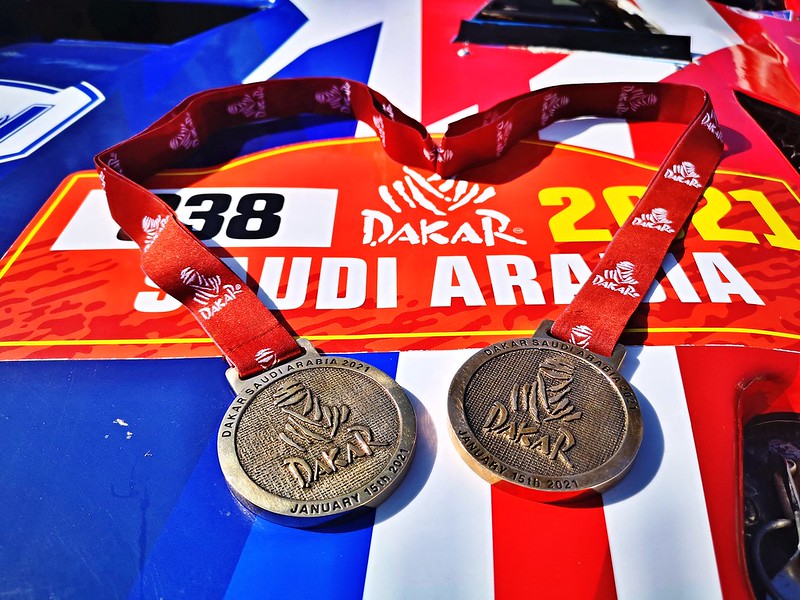 Dakar 2021: Čeští srdcaři nezdolnou bojovností znovu pokořili Dakar Dakar 2021: Čeští srdcaři nezdolnou bojovností znovu pokořili Dakar