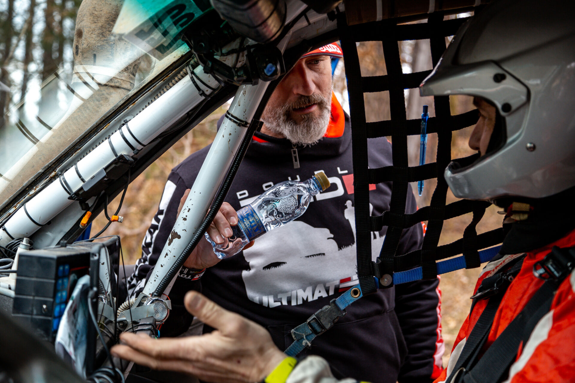 Nová Toyota Land Cruiser s novou posádkou slaví úspěch po svém prvním závodě Nová Toyota Land Cruiser s novou posádkou slaví úspěch po svém prvním závodě