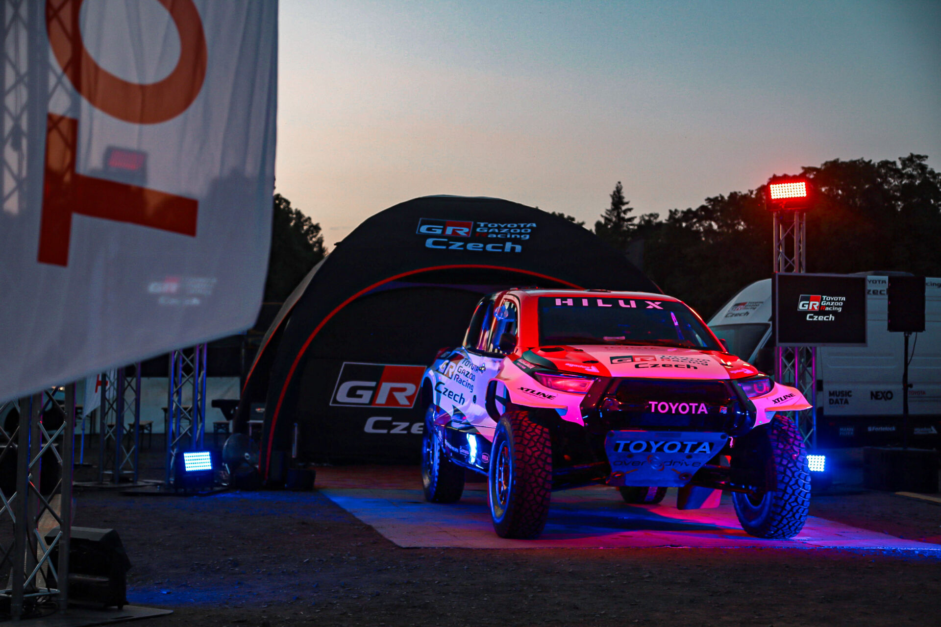 Oficiální představení TGR a Hiluxu T1+  Oficiální představení TGR a Hiluxu T1+