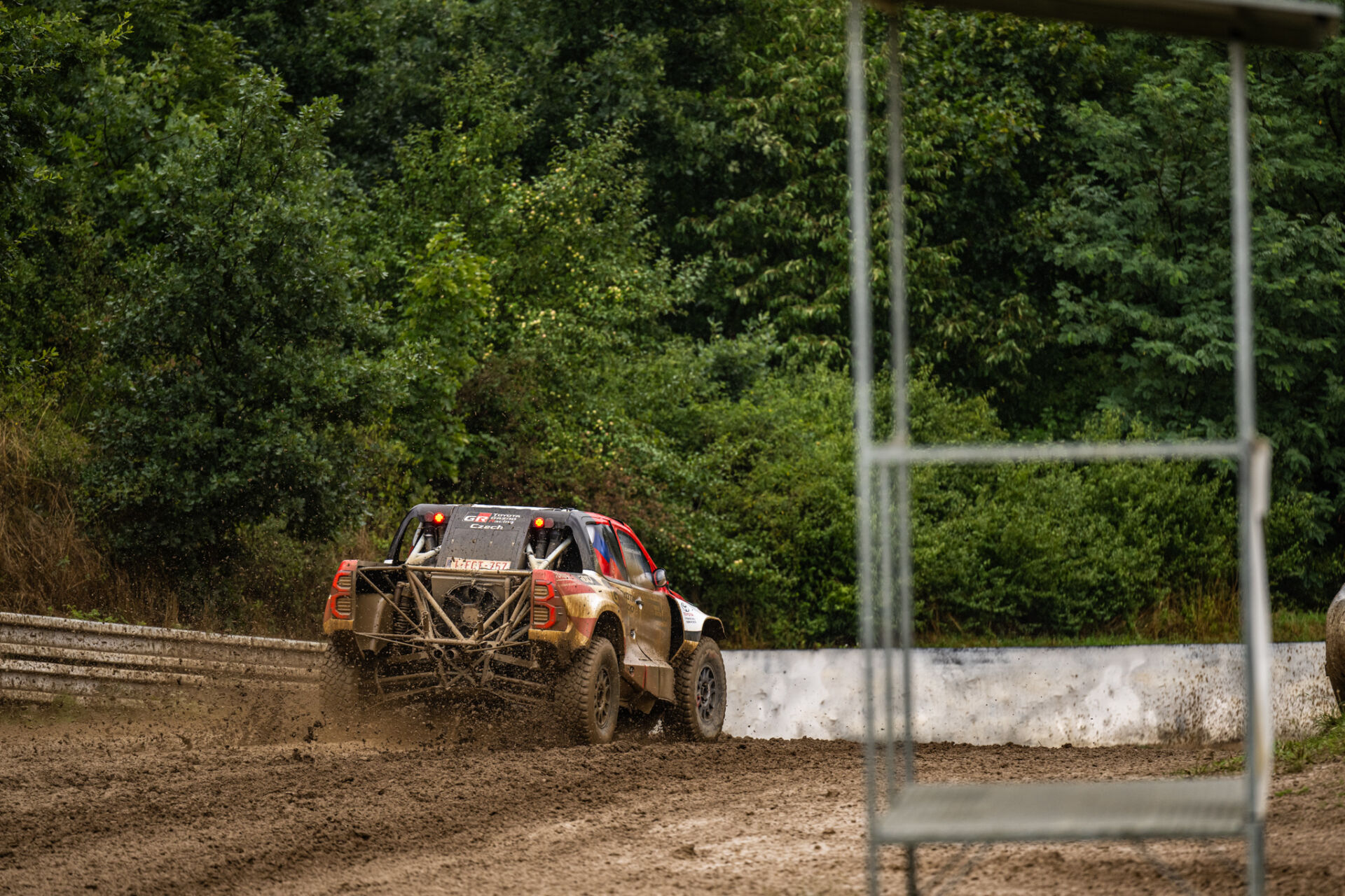 Posedlí Dakarem 2023 Posedlí Dakarem 2023