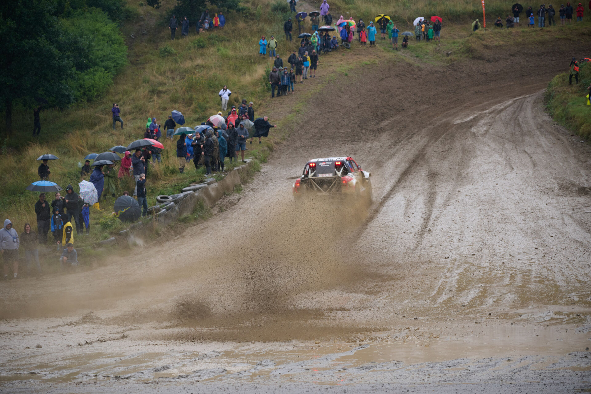 Posedlí Dakarem 2023 Posedlí Dakarem 2023