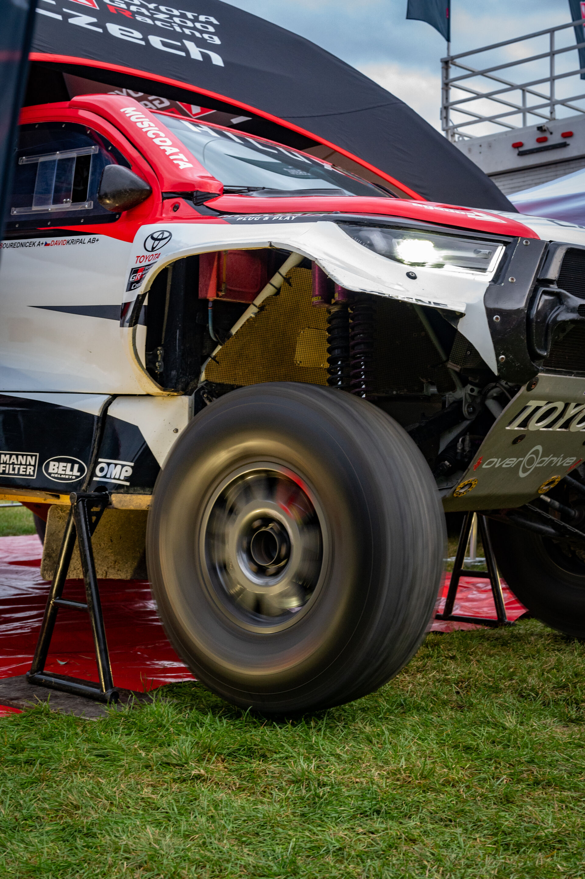 Tým TGR Czech si užil exhibici při WRC a oslavil mistrovský titul Toyoty na Prague Car Festival Tým TGR Czech si užil exhibici při WRC a oslavil mistrovský titul Toyoty na Prague Car Festival