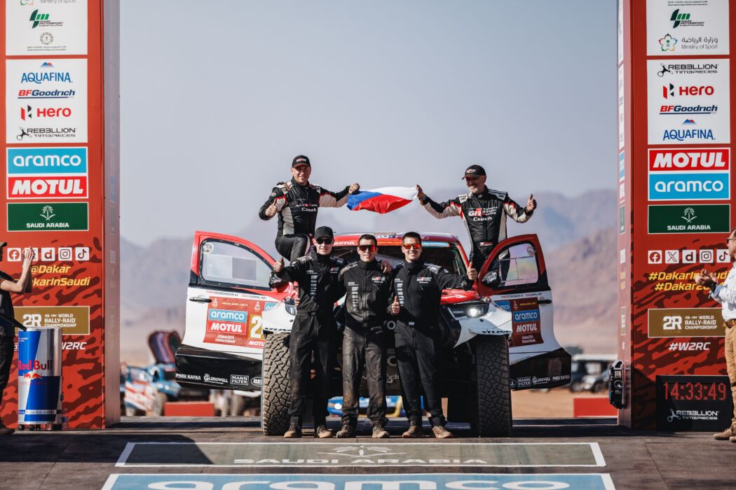 Dakar 2024: Dobrý start a děsivý moment pro Toyota Gazoo Racing Czech v prologu