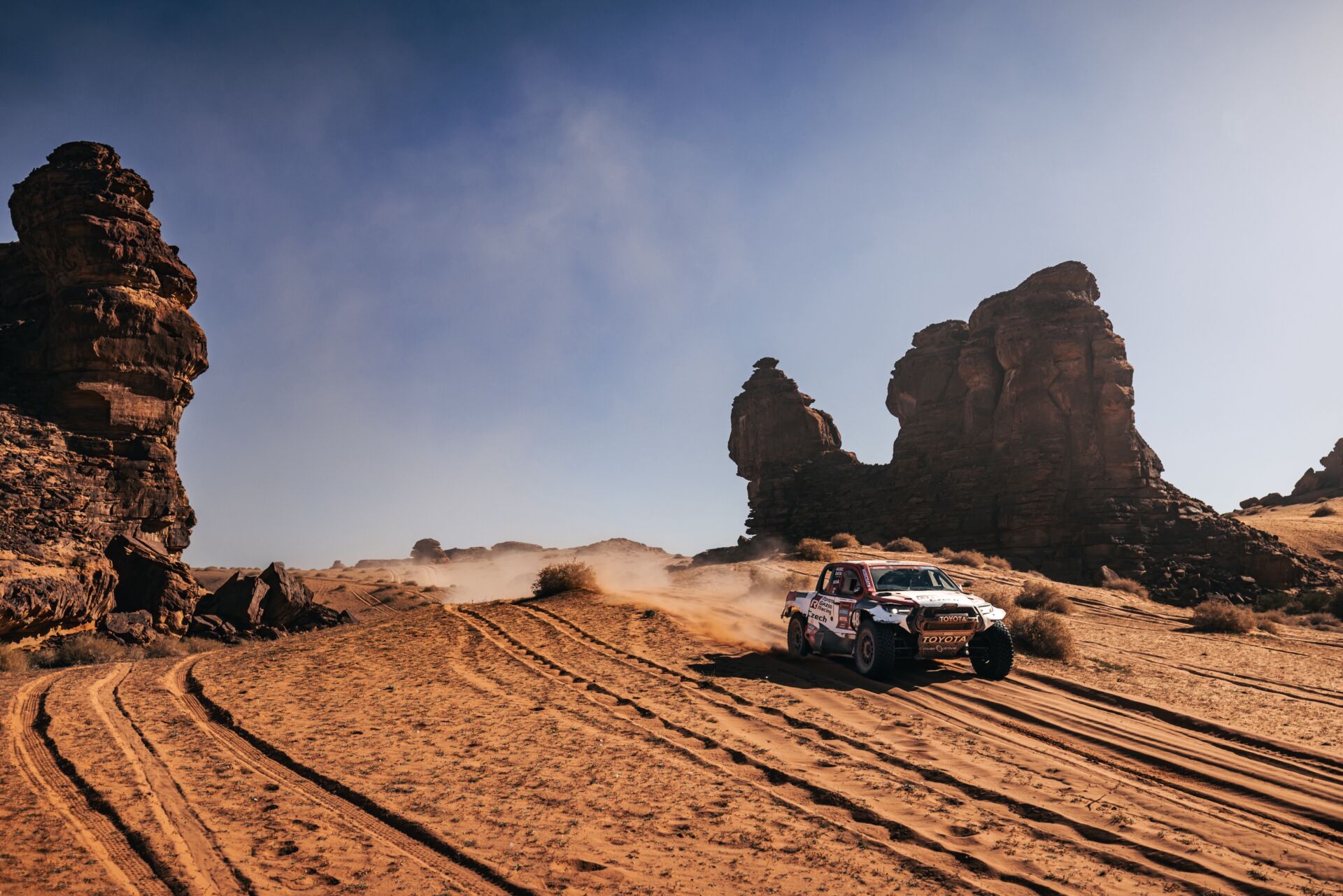 Náročný den, ale dobrý výsledek pro posádku Ouředníček – Křípal Náročný den, ale dobrý výsledek pro posádku Ouředníček – Křípal