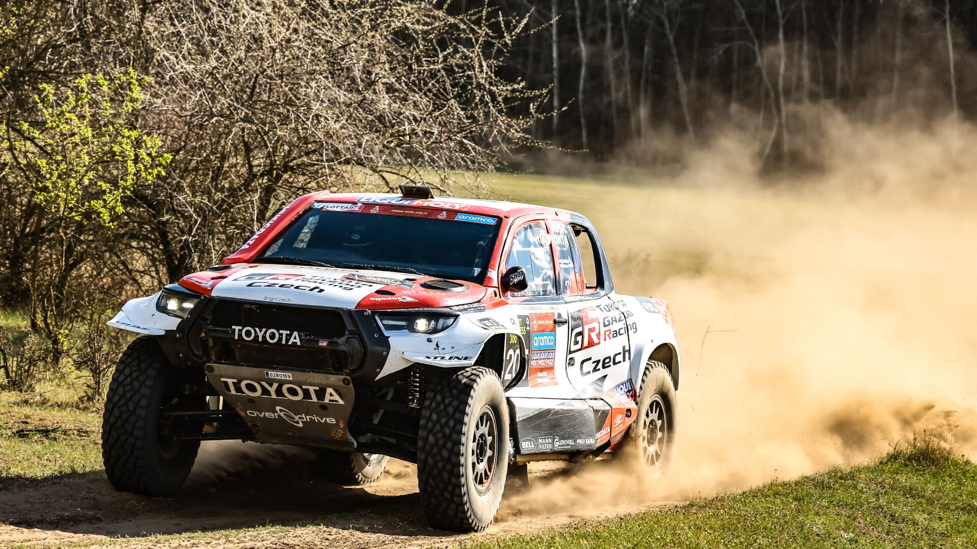 Z Dakaru rovnou do maďarské pouště pro stříbro