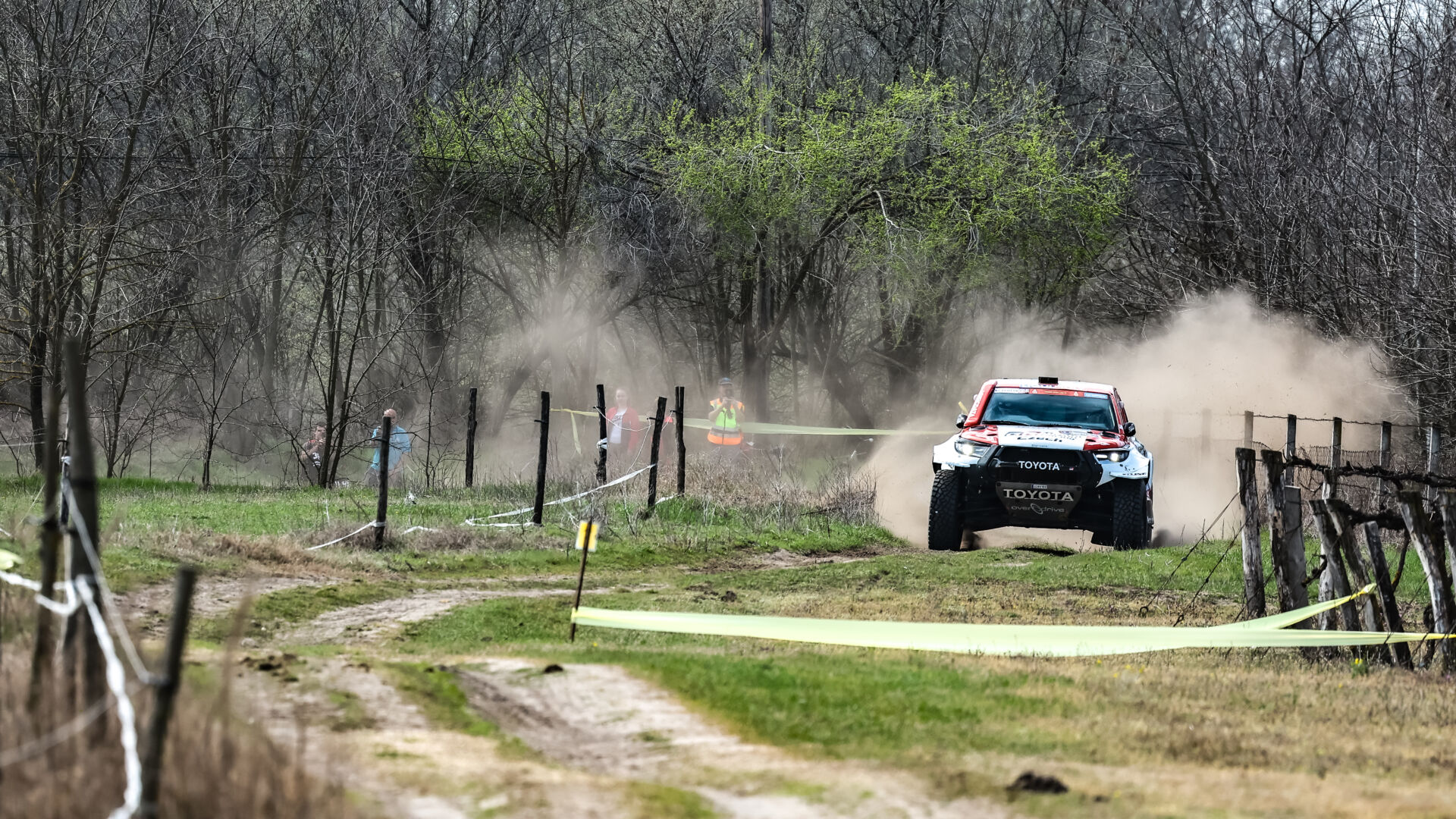 Z Dakaru rovnou do maďarské pouště pro stříbro