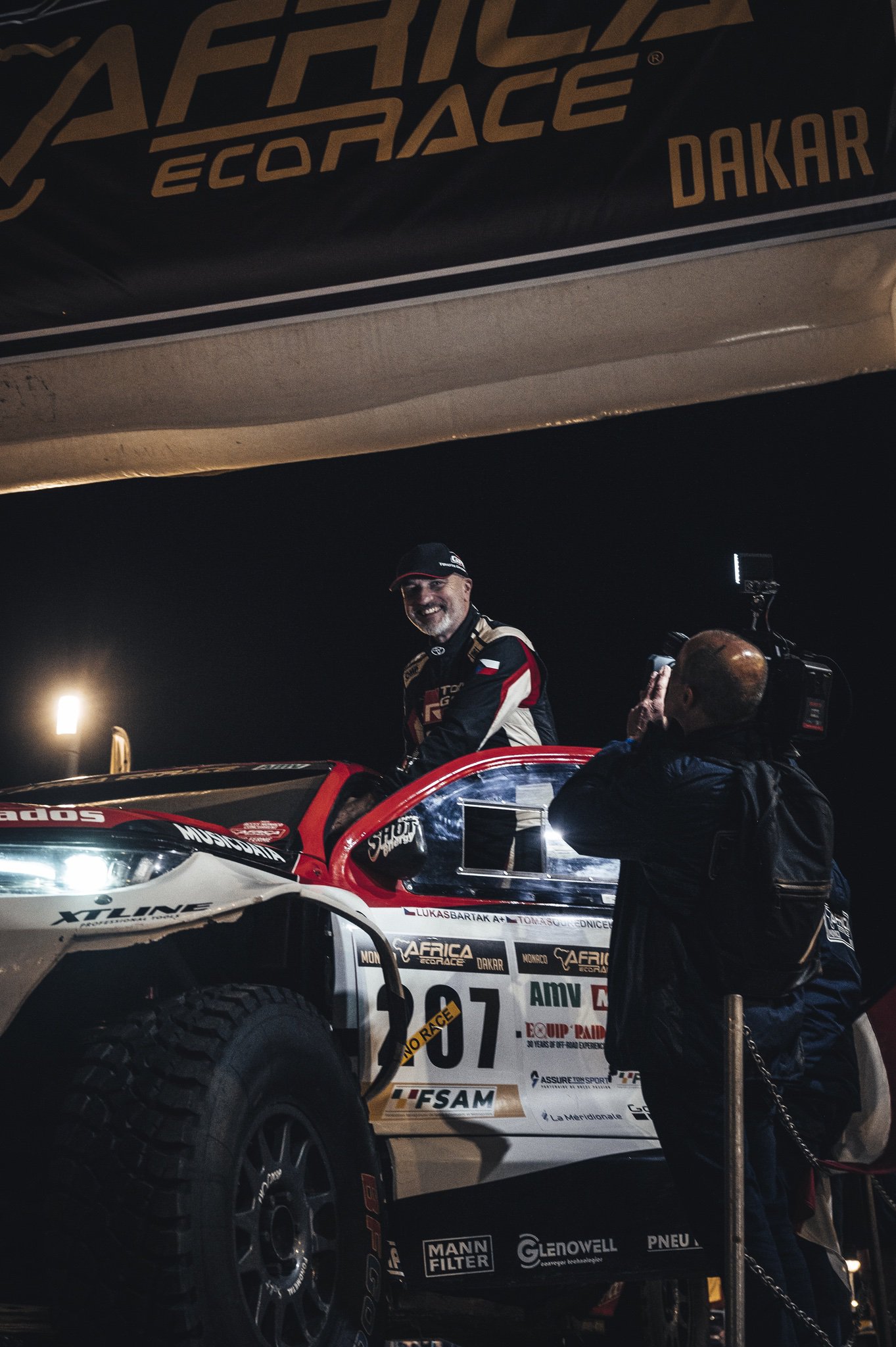 Africa Eco Race 2025: Slavnostní start v Monaku Africa Eco Race 2025: Slavnostní start v Monaku