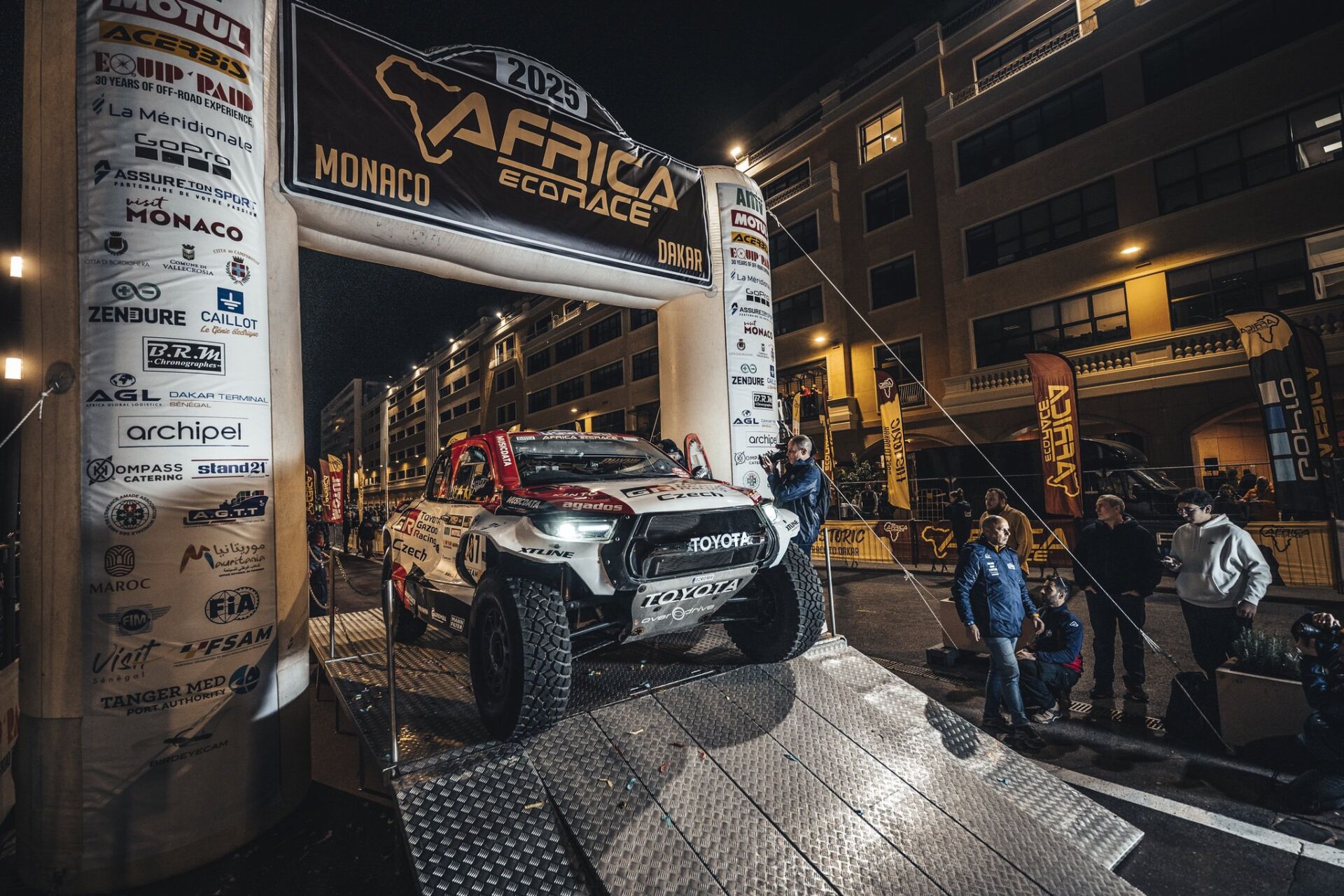 Africa Eco Race 2025: Slavnostní start v Monaku Africa Eco Race 2025: Slavnostní start v Monaku