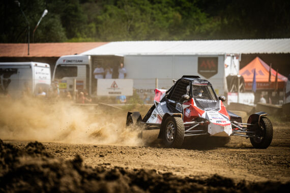 Obrázek galerie Posedlí Dakarem OpenAir 2025