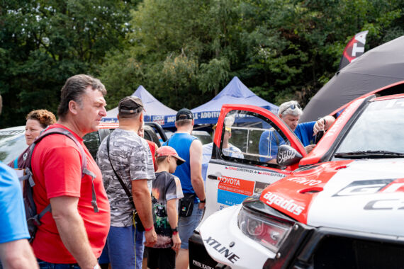 Obrázek galerie Posedlí Dakarem OpenAir 2025