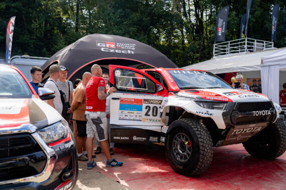 Obrázek galerie Posedlí Dakarem OpenAir 2025