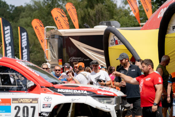 Obrázek galerie Posedlí Dakarem OpenAir 2025